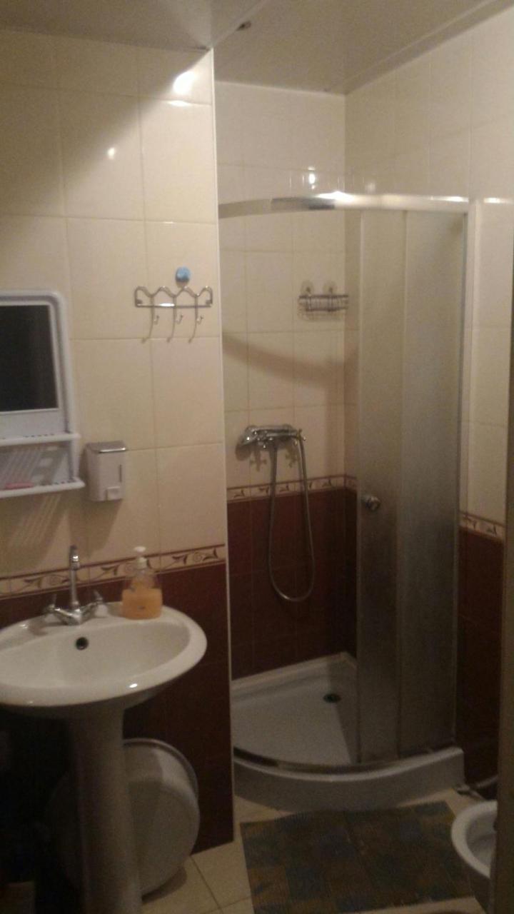 Ferienwohnung Пастера Dnipro Exterior foto